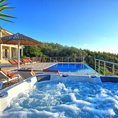 Beachfront Villa Seasun By Posarellivillas Agios Spyridon  Exteriör bild