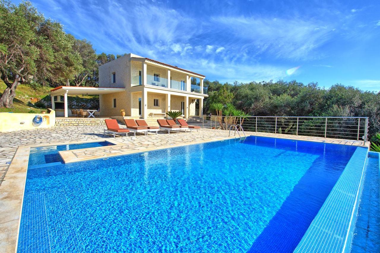 Beachfront Villa Seasun By Posarellivillas Agios Spyridon  Exteriör bild